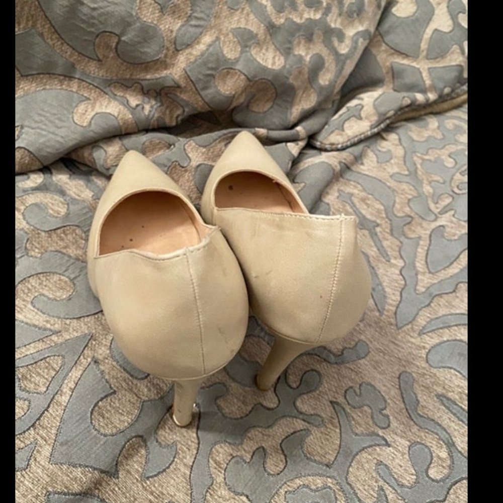 Heels - Picture 2 of 5